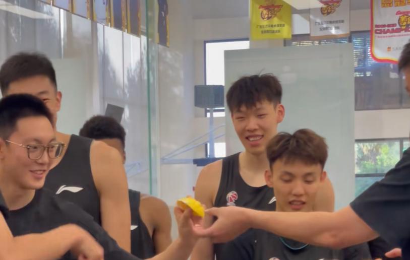篮板球的拼, jzm