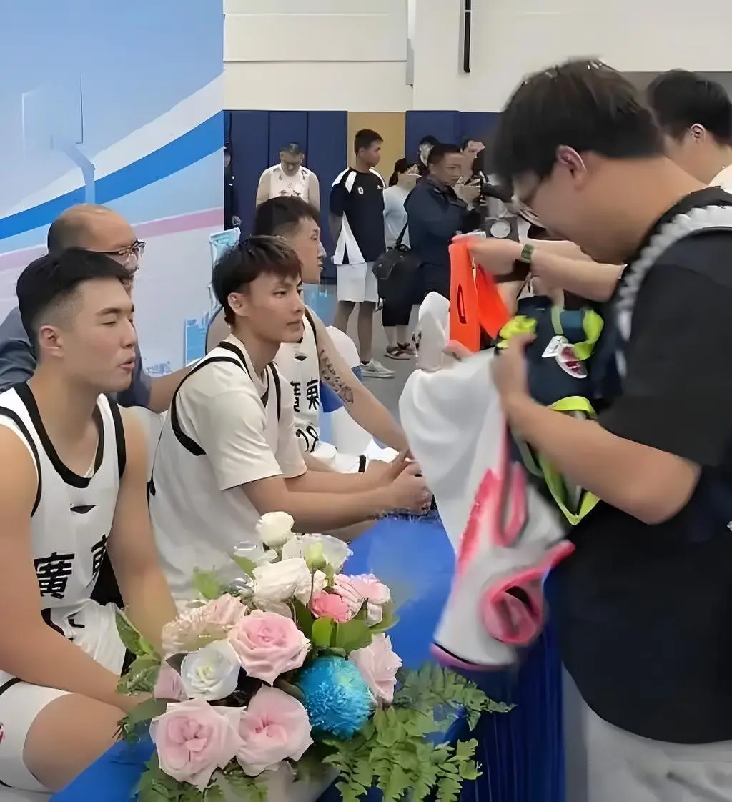 在一场比赛, tenan, div 在一场比赛, tenan, div