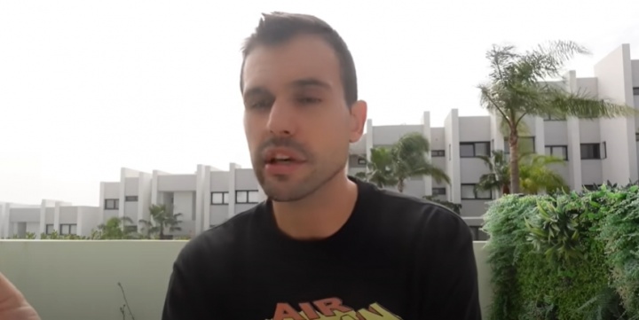 净收入在, 亚马尔的合 净收入在, 亚马尔的合