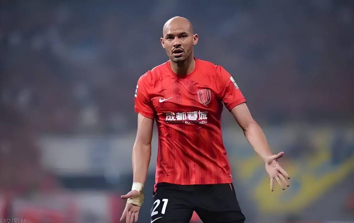 韦世豪在成, 唐创职业生